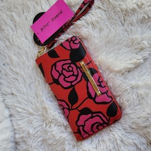 BETSEY JOHNSON ZIP AROUND WRISTLET
